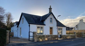 ISLAY House,Comfortable Home with private garden, Pencaitland, East Lothian, Scotland